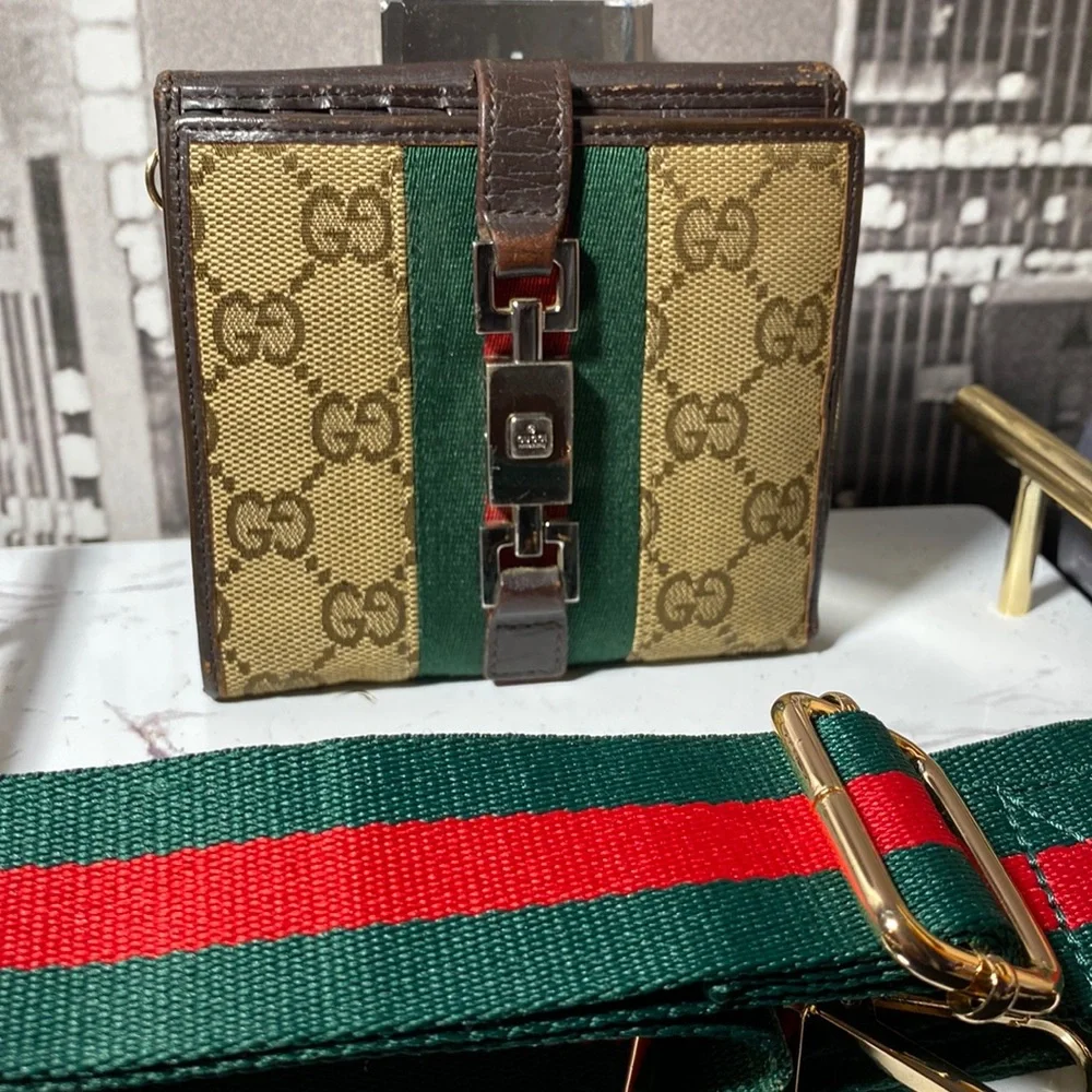 Authentic Gucci Sherry Line Wallet